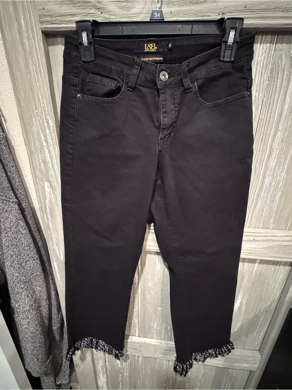 L&B Black Ankle Crop Jeans with Frayed Hem